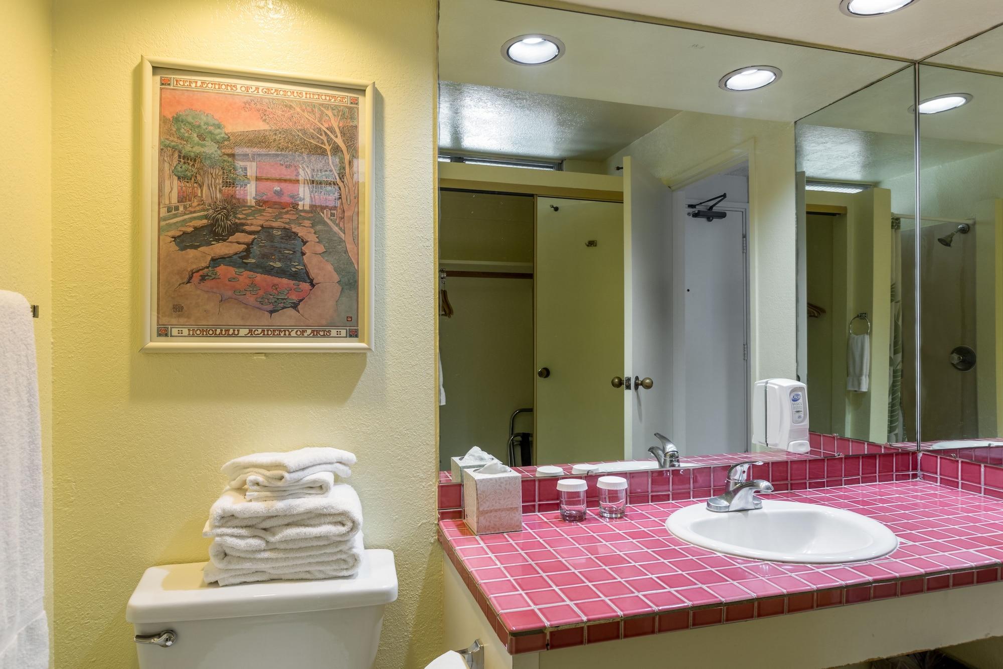 Kuhio Banyan Hotel Гонолулу Экстерьер фото